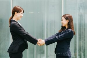 ①相手から受けた「好意」にお返しをしなければ