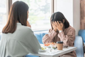 ⑦家族や友人、同僚やカウンセラーに打ち明ける