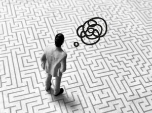 ④過剰な合意形成によって競争力を失うことに