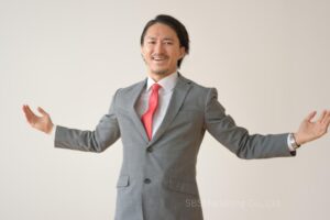 対象をコントロールすることによる満足感や優越感を求める